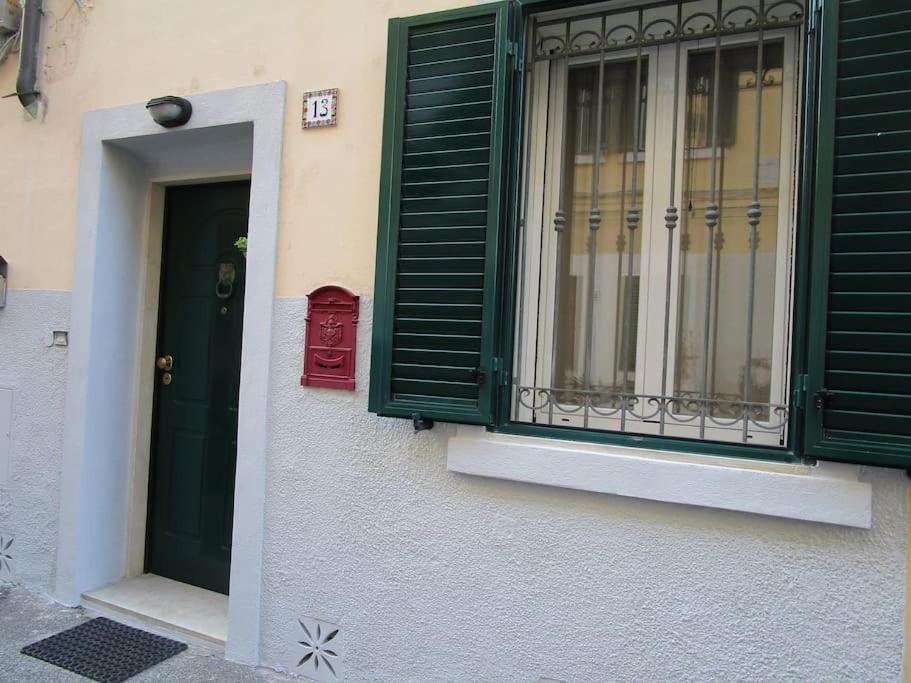 Il Piccolo Eden - Private Garden Apartment Livorno Exterior photo
